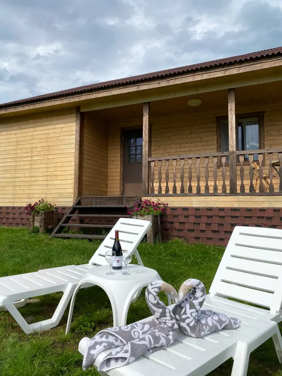 Уютный дом на берегу озера "Прозрачный берег №2"