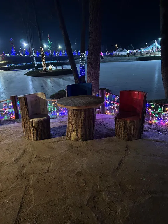 Уютный домик рядом с речкой