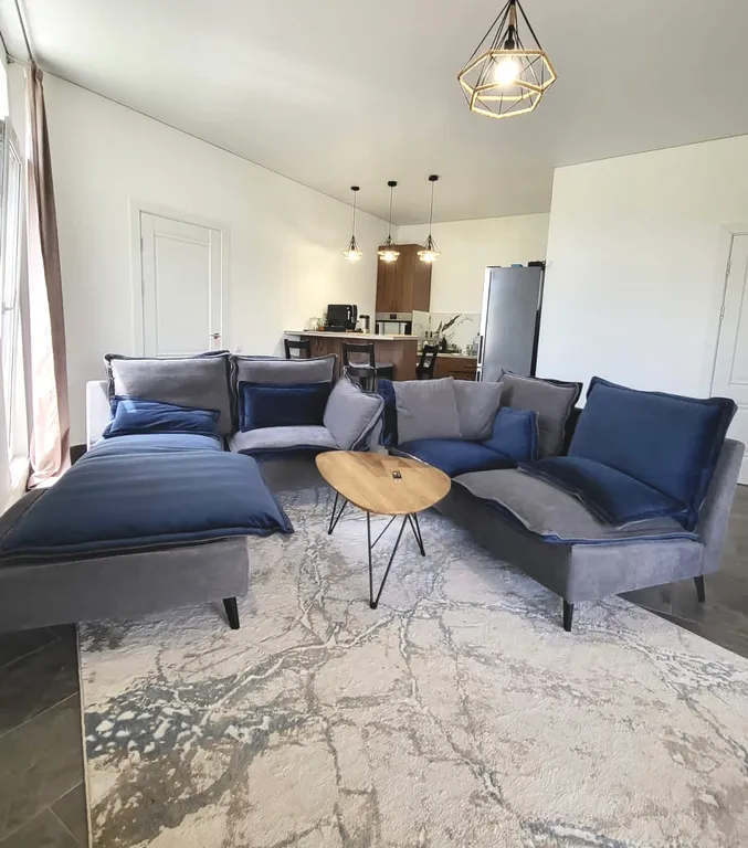 Коттедж с бассейном