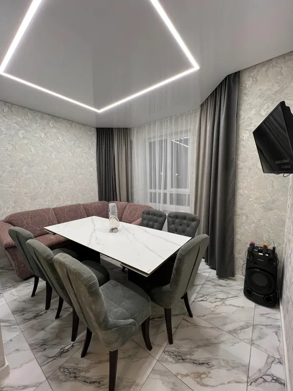 Умный дом с диско шаром