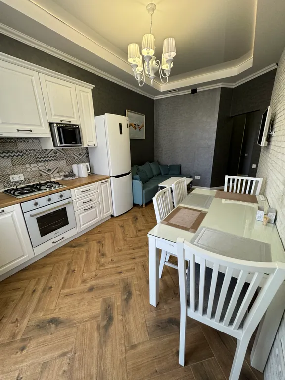 Квартира Квартира Стильная евродвушка с балконом — Геленджик