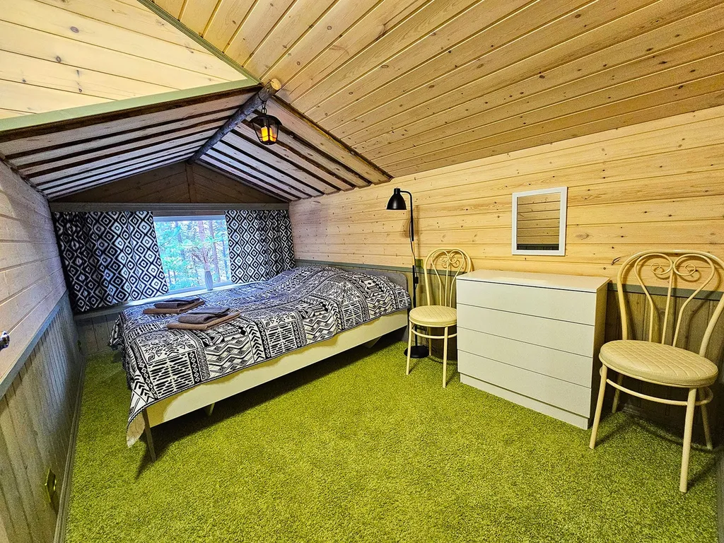 Уютный и просторный коттедж в сосновом бору на берегу озера