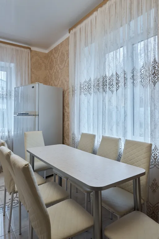 Большой, уютный семейный дом