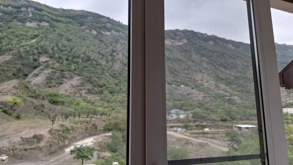 Домик на холме