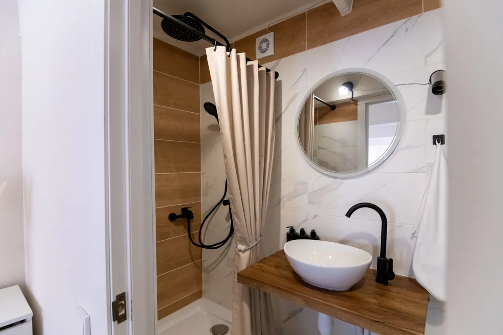 Двухуровневые апартаменты с трендовым ремонтом