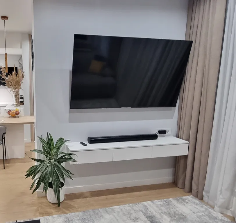 Уютная студия рядом с Броско-Молл