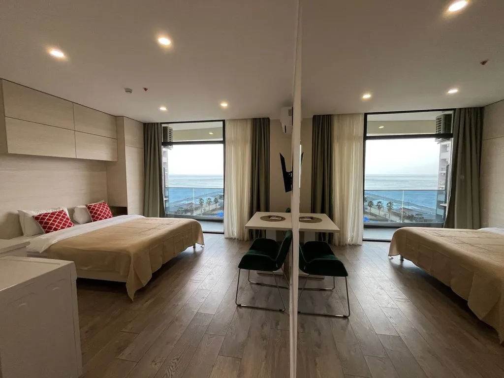 Студия на первой линии