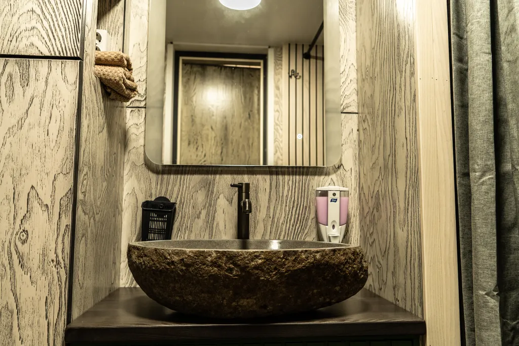 Дом у реки с видом на горы с купелью и баней