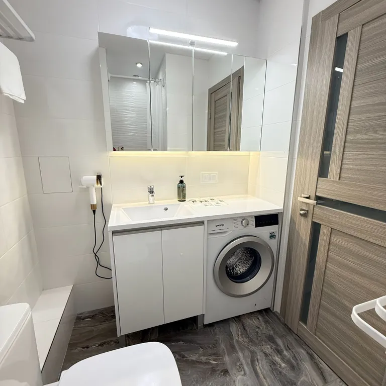 Новая квартира, со стильным интерьером, рядом с канатной дорогой