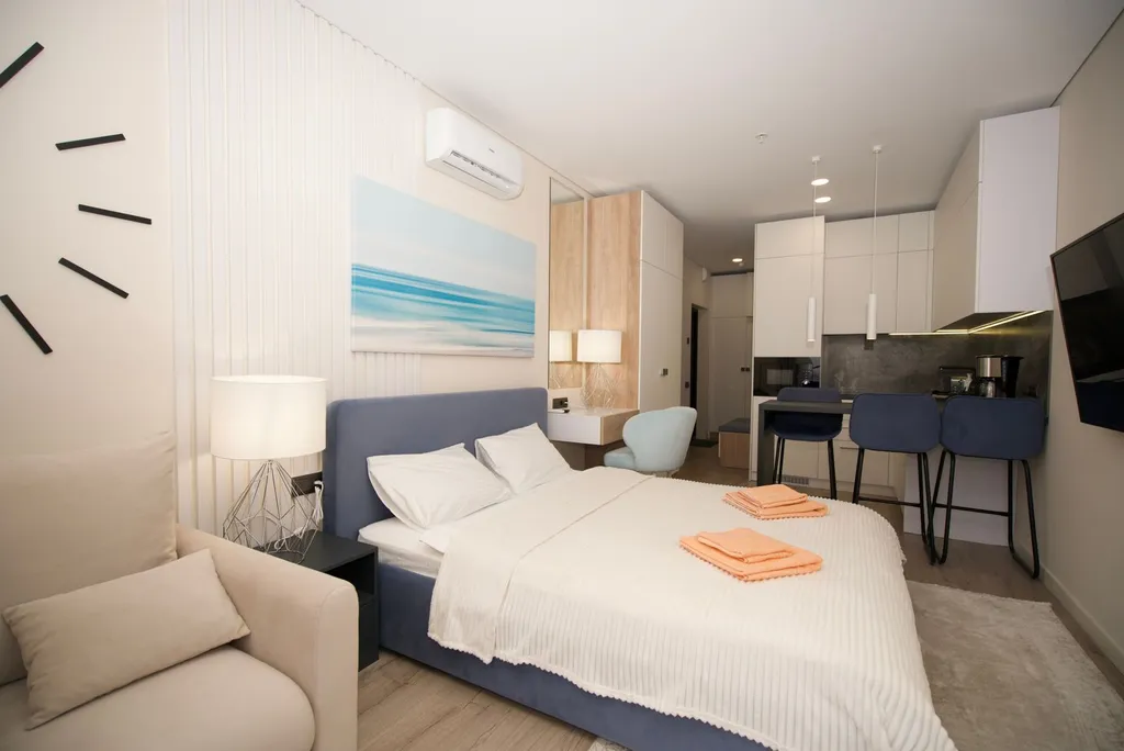 Квартира Дизайнерская студия Ls-sweet summer с видом на море с 12 этажа — аренда посуточно в Алушта