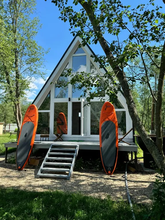 Дом А-фрейм на речке под Клином