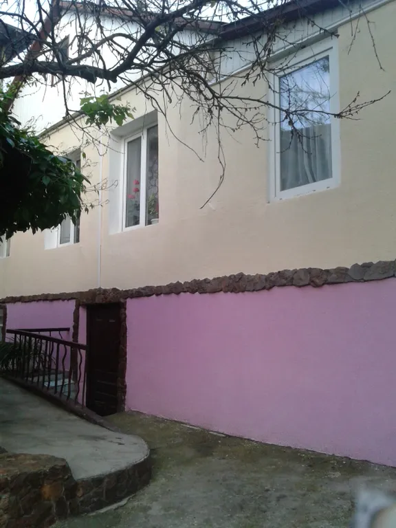 Двухкомнатный домик рядом с Кипарисовой аллеей