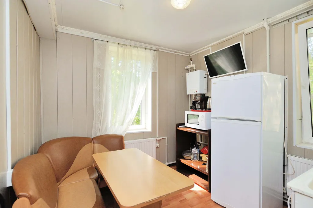 Коттедж 4-комнатный Дом — Луга