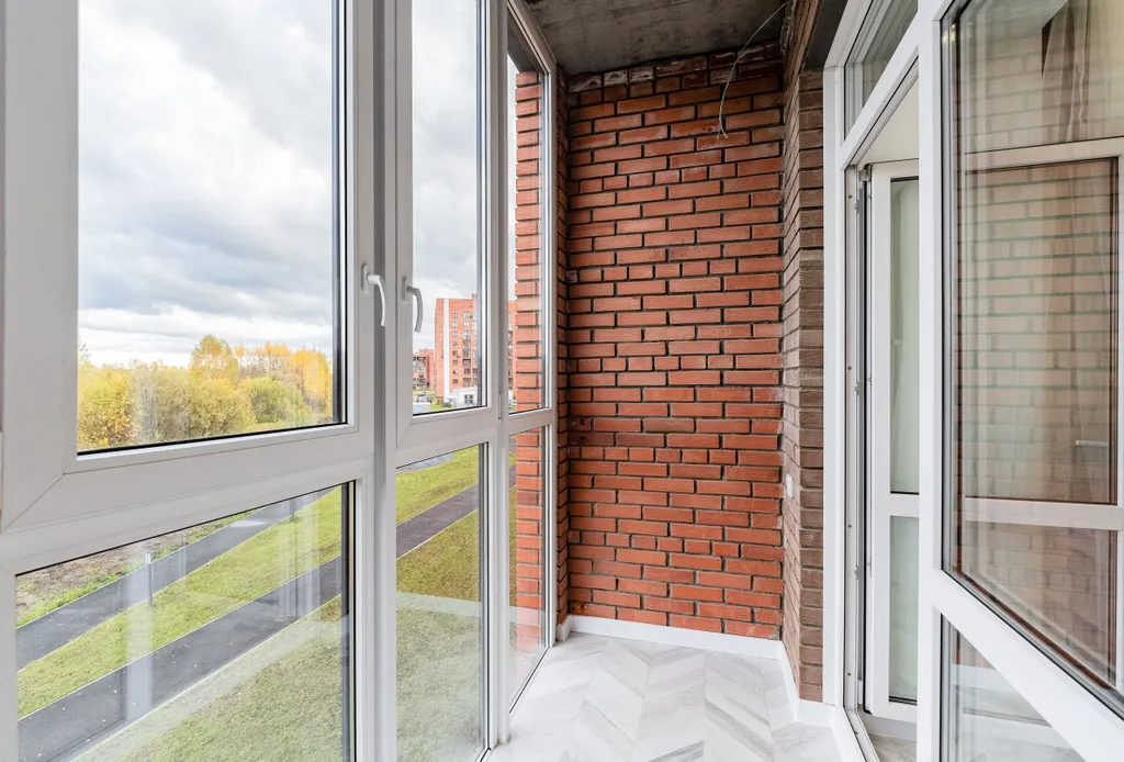 Евротрешка с панорамными окнами