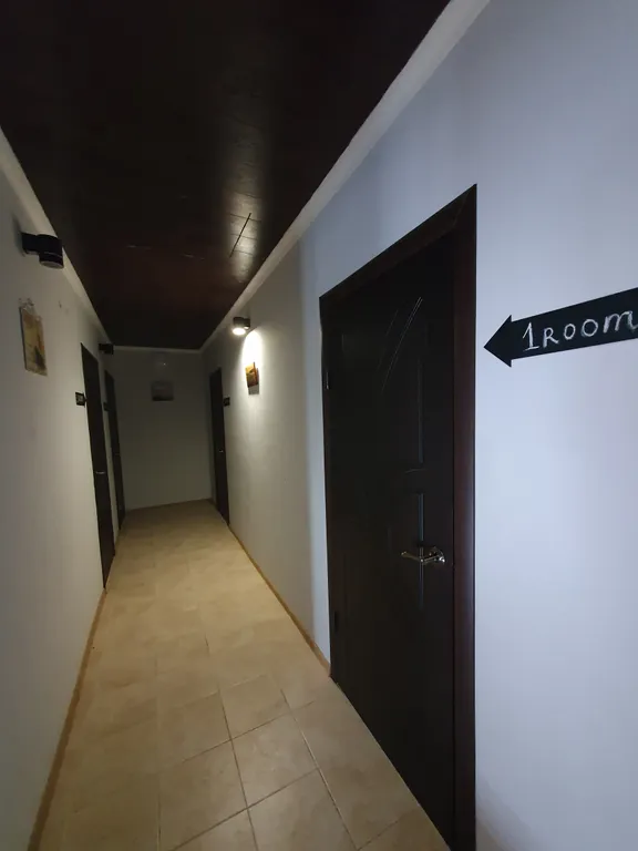 Уютный гостевой дворик в живописном тихом уголке