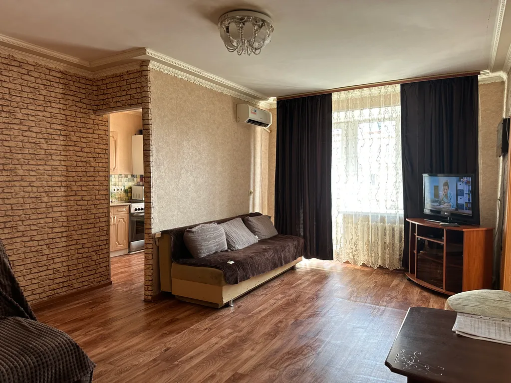 2-х комнатная квартира в центре города, с балконом