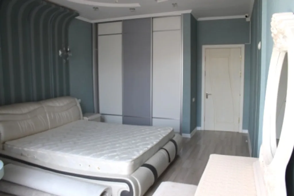 4-комнатная Квартира