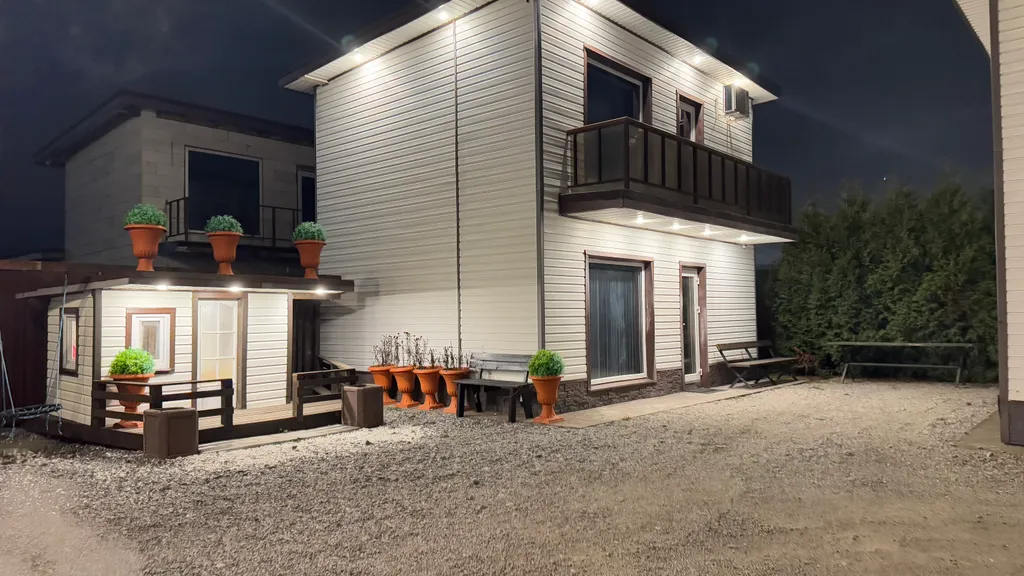 Коттедж с теплым бассейном под открытым небом. На 6 человек.