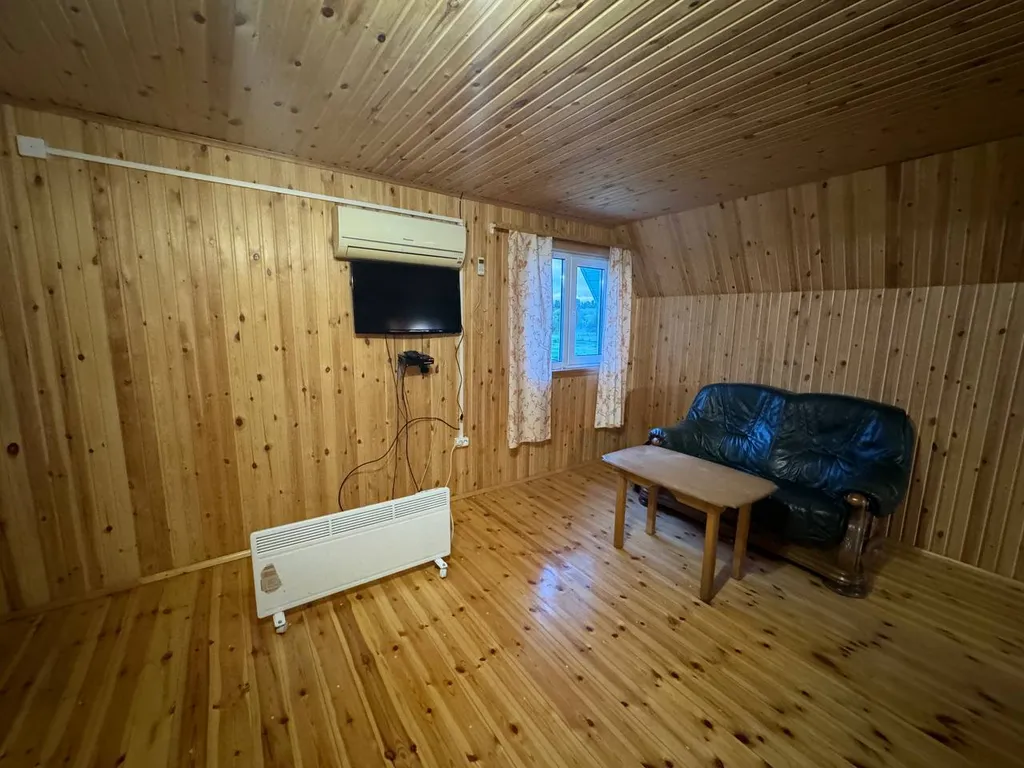 Усадьба Гусли, Кедр