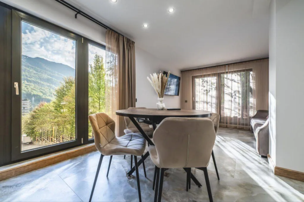 Квартира Сканди Лофт| 60 м² | 1 этажСкандинавский простор для 6 гостей — аренда посуточно в Красная Поляна