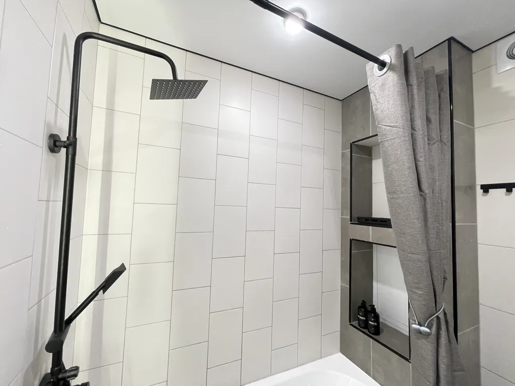 Дизайнерские апартаменты с ванной