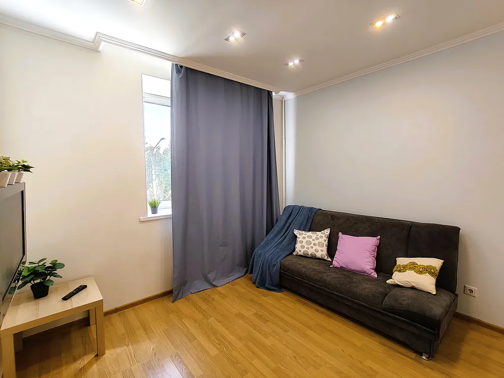 Чистая квартира в микрорайоне Красная горка в 4 километрах от центральной площади