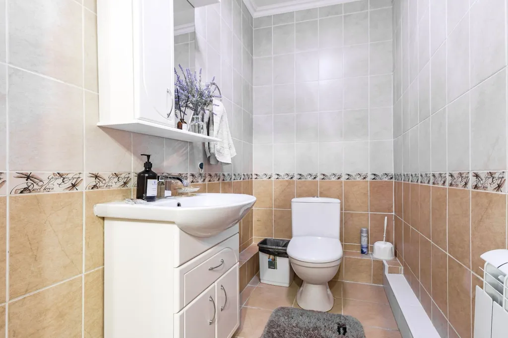 Просторная квартира в Золотом квадрате рядом с Байтереком