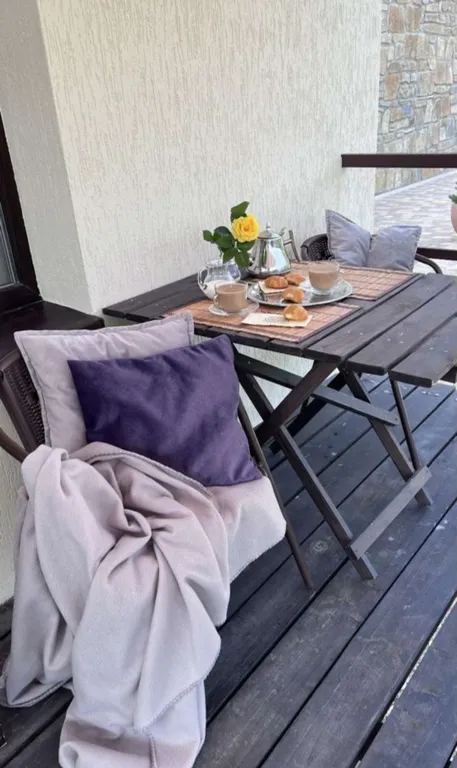 Уютные апартаменты с красивейшим видом на горы и озеро