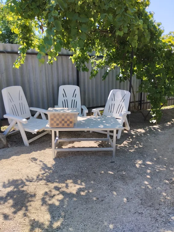 Уютная комната рядом с морем