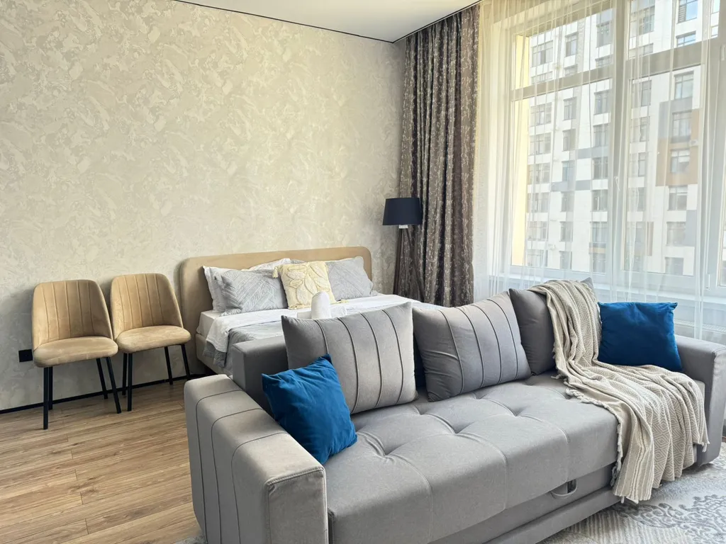 Бежевые апартаменты