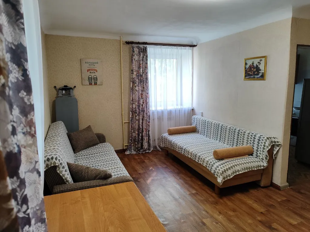 2х ком квартира, до 6 человек. 5й Армии 10. Набережная Ангары