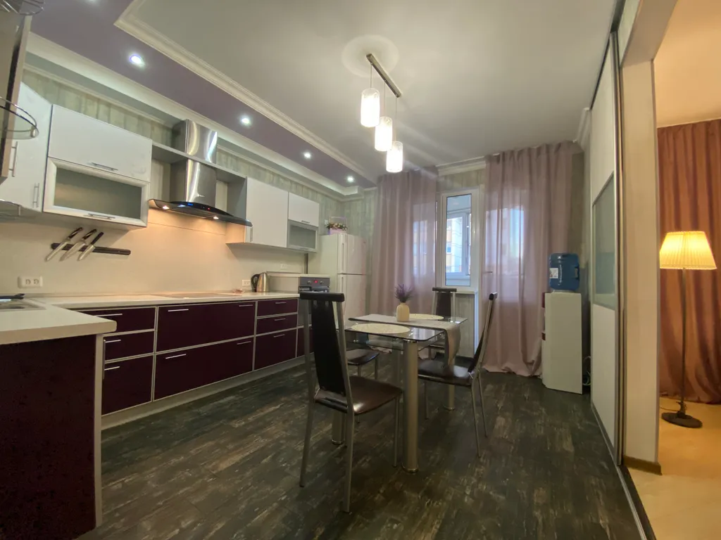 Просторный апартамент для действительно большой семьи