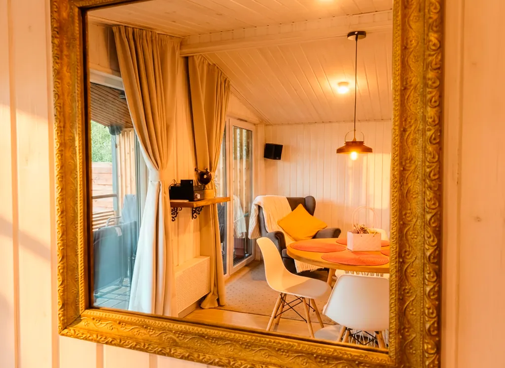 Уединённый домик с баней и горячей купелью под открытым небом