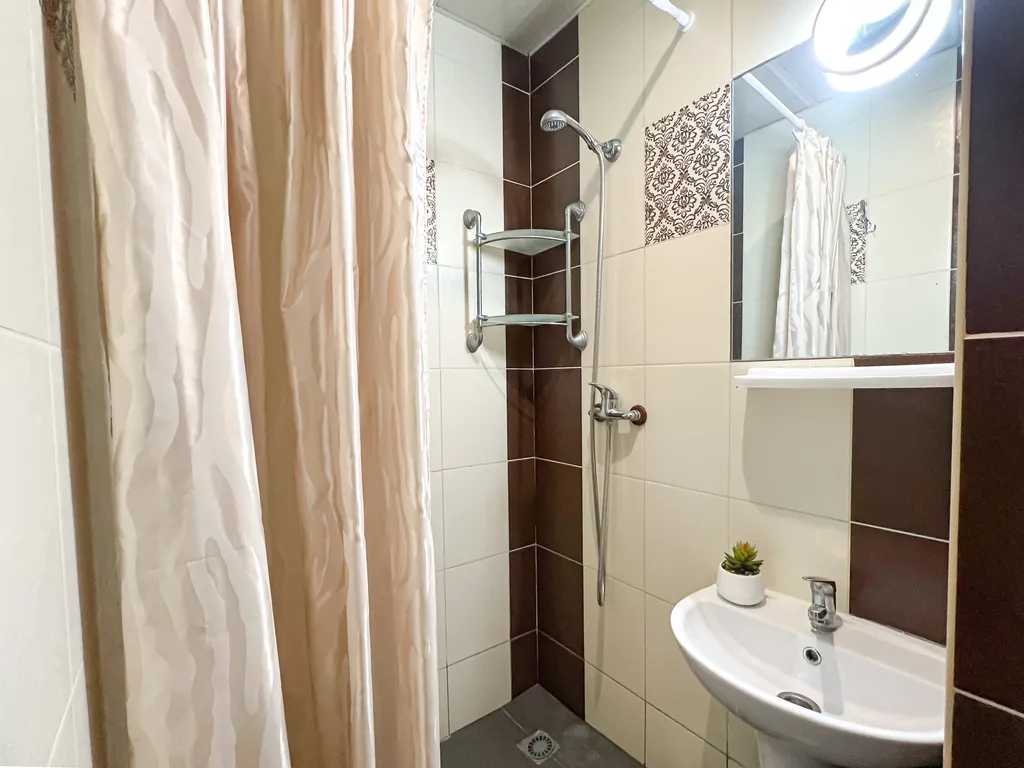 Семейный номер с кухней в центре