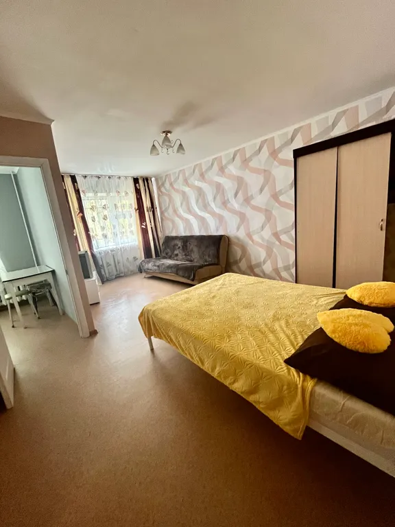 Квартира Уютная студия в центре (Бульвар Гагарина) Мотовилихи — аренда посуточно в Пермь