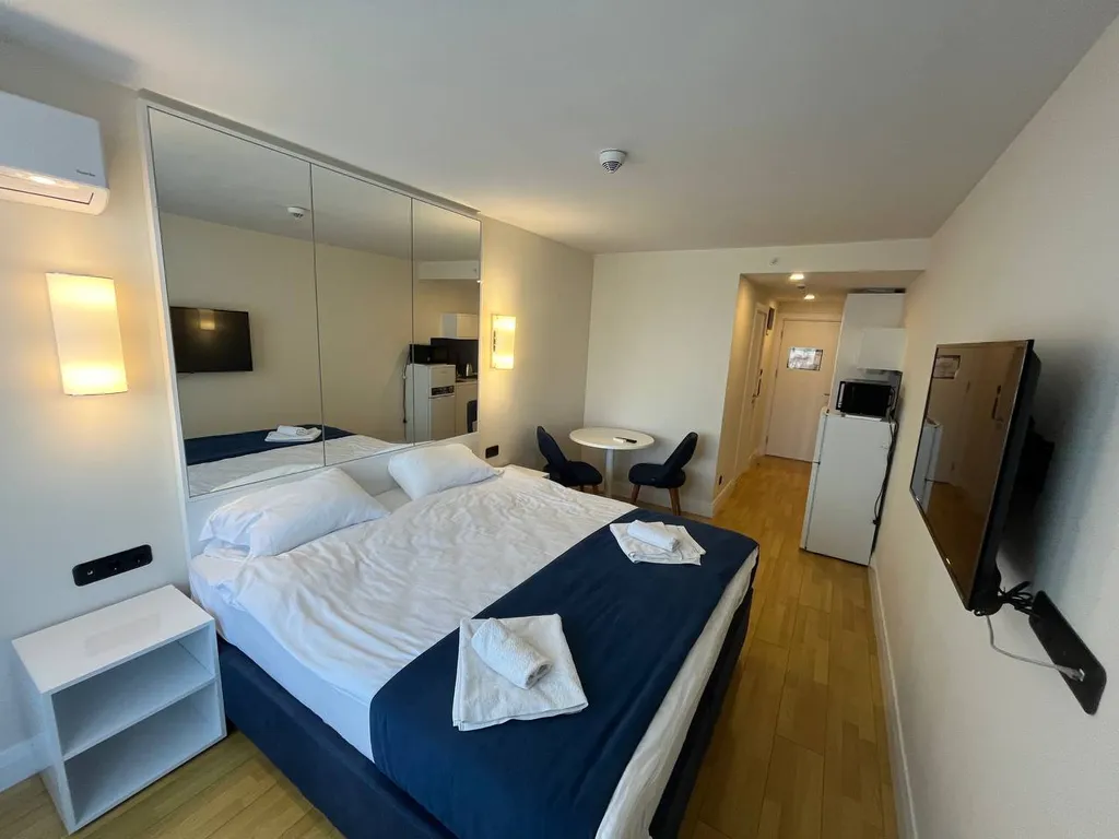 Апартаменты у моря с шикарным видом в апарт-отеле Orbi City