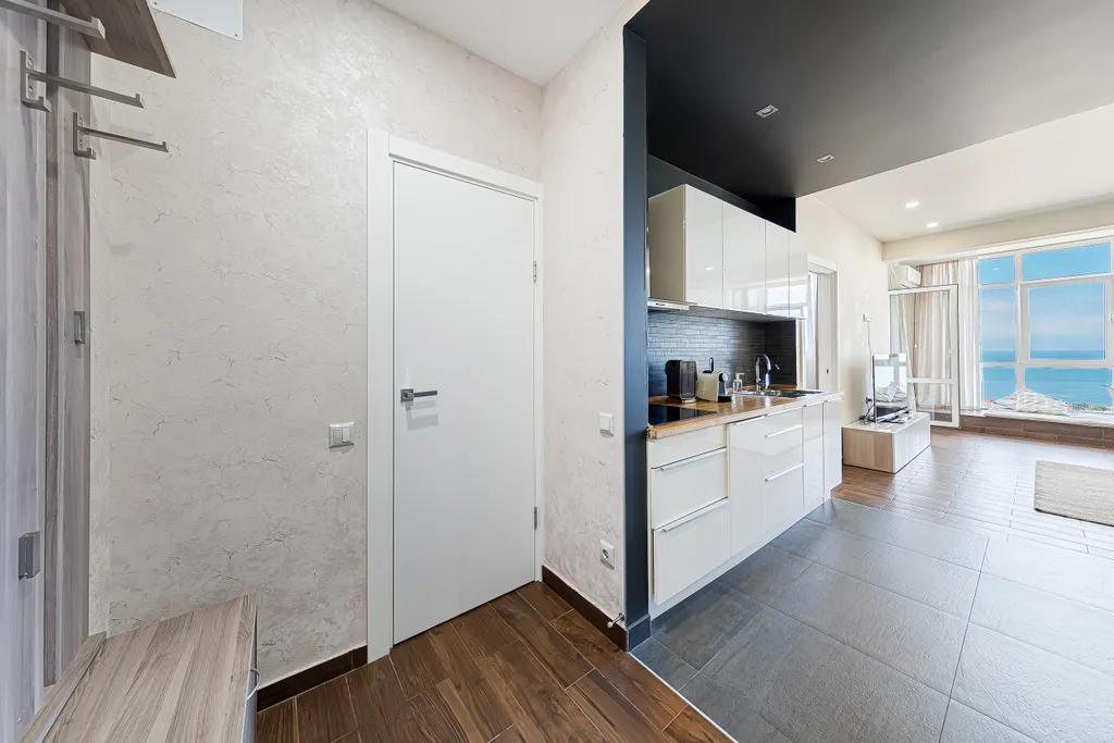 2-комнатная квартира в центре Сочи с видом на море и город