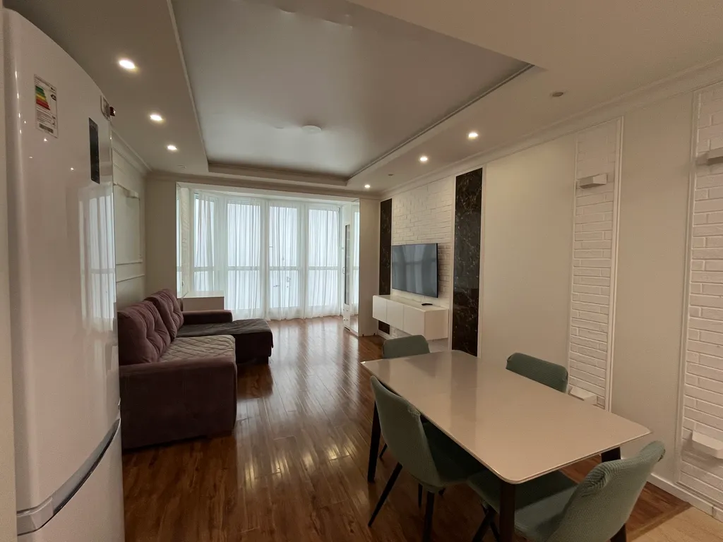 Прекрасная двухкомнатная квартира с видом на море