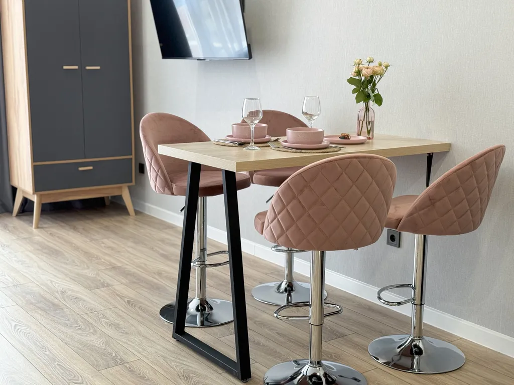 Пинк - просторная студия в ЖК Самолет