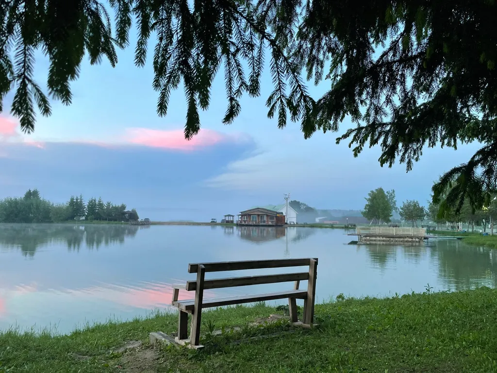 Дом у озера