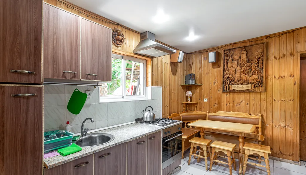 Дом с бассейном и русской баней