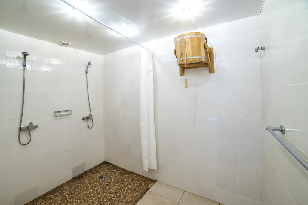 Дом-корабль с баней на Минском море