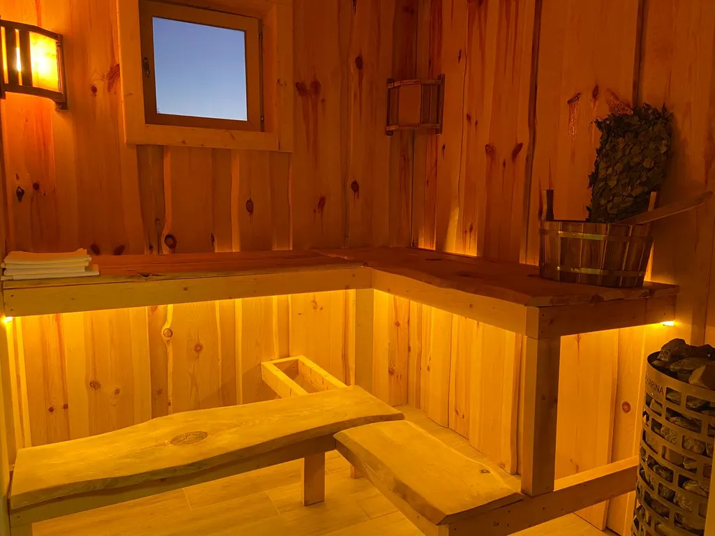 Домик Сказочный Лес с гриль-мангалом, костровой и большой сауной