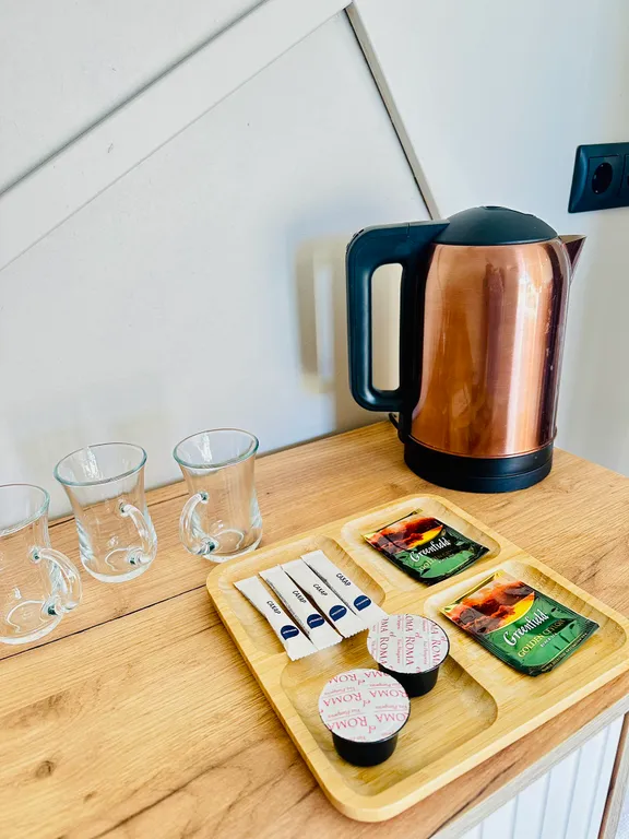 Домик по дороге в горы