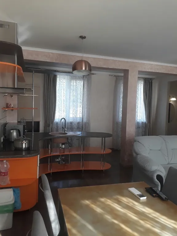 Красивая, уютная 2-х комнатная квартира