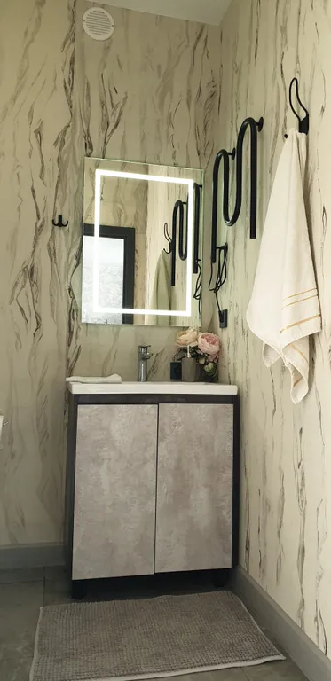 Загородный дом с бассейном