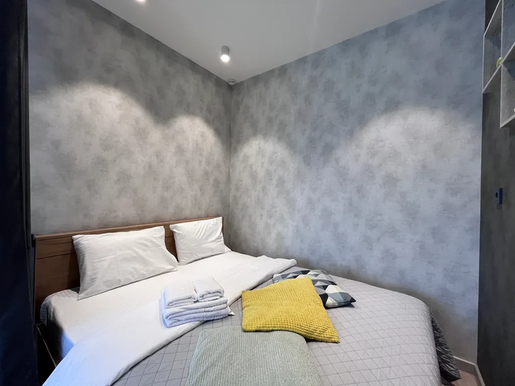 Квартира 1-комнатные апартаменты УНИК АПАРТ на Терешковой с видом на город — аренда посуточно в Кемерово