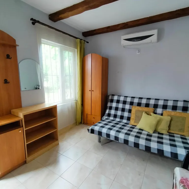 Коттедж Уютный дом у моря — Сухум