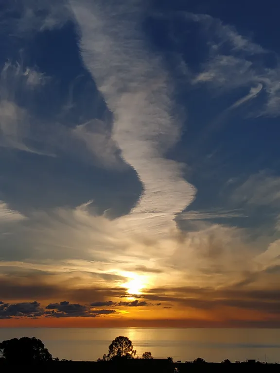 Уютная и чистая квартира с видом на море и горы