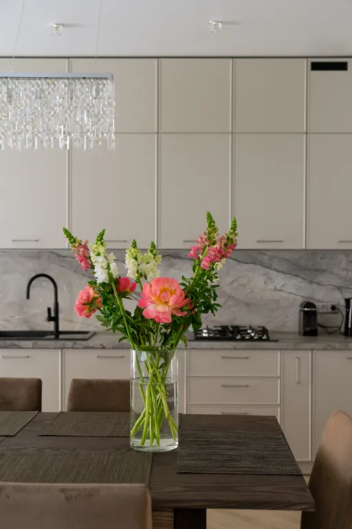 Таунхаус с дизайнерским ремонтом на участке